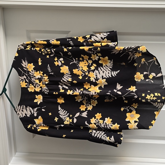 Blouse - Picture 2 of 4